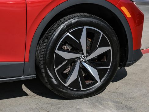 Used 2024 Volkswagen ID.4 Pro S image 51