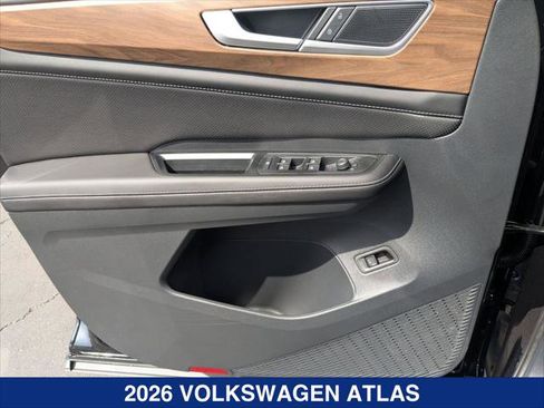 New 2026 Volkswagen Atlas SE FWD image 10