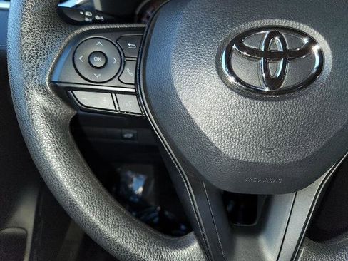 Used 2025 Toyota RAV4 XLE image 24