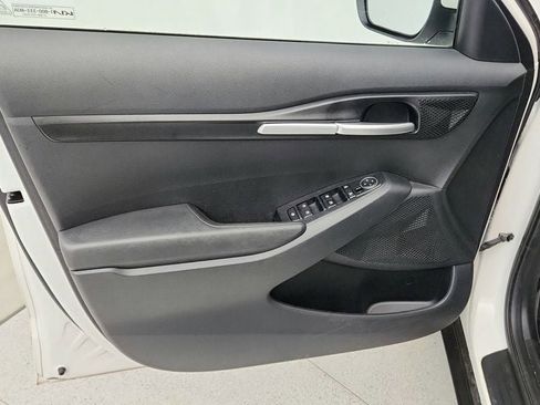 Used 2023 Kia Seltos LX image 10