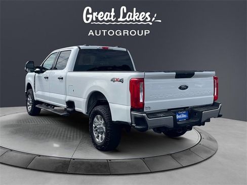 Used 2023 Ford F250 XLT image 3