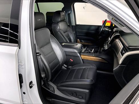 Used 2019 GMC Yukon Denali image 8