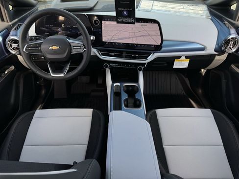 New 2026 Chevrolet Equinox EV LT image 9