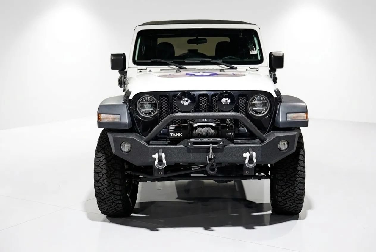 Used 2020 Jeep Wrangler Sport AWD/4WD image 2