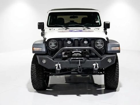Used 2020 Jeep Wrangler Sport AWD/4WD image 2