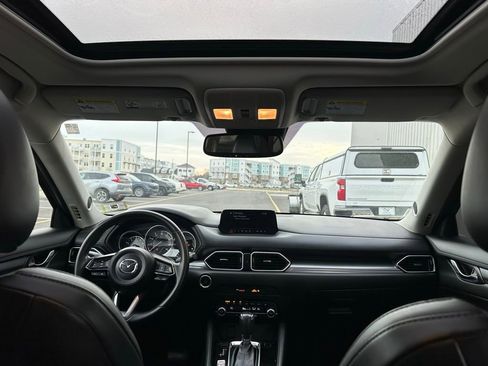 Used 2019 MAZDA CX-5 Touring image 17