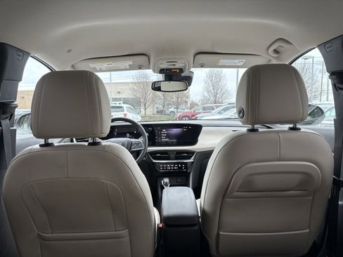 Used 2024 Buick Encore GX Avenir w/ Avenir Convenience Package image 8