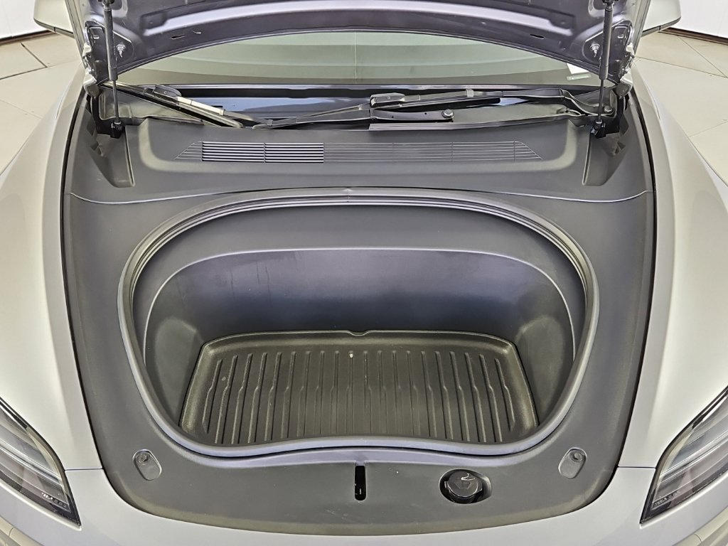 Used 2025 Tesla Model 3 Long Range RWD image 6