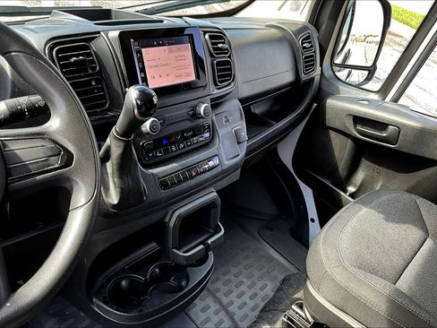 Used 2023 RAM ProMaster 2500 FWD image 13