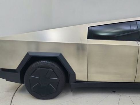 Used 2024 Tesla Cybertruck Cyberbeast image 9