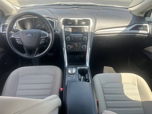 Used 2018 Ford Fusion S FWD image 29