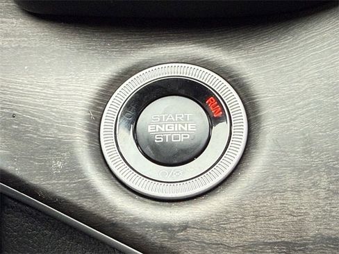 New 2025 Jeep Grand Cherokee Limited w/ Trailer Tow Package image 28