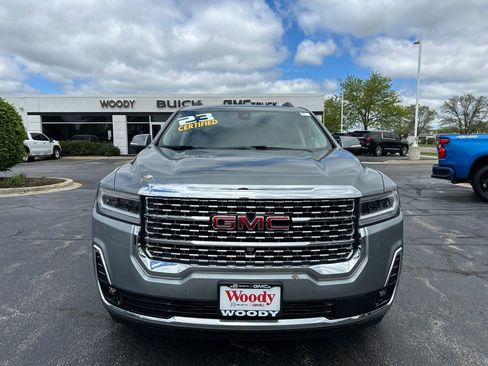 Certified 2023 GMC Acadia Denali w/ Denali Ultimate Package AWD/4WD image 4