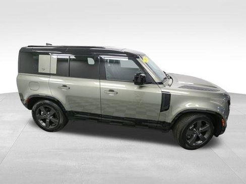 Used 2023 Land Rover Defender 110 X-Dynamic SE image 5