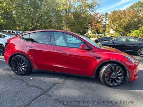 Used 2021 Tesla Model Y Performance image 2