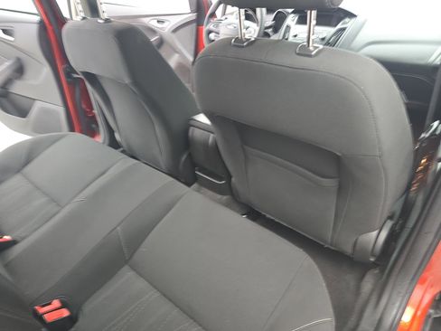 Used 2018 Ford Focus SE w/ SE Appearance Package image 11