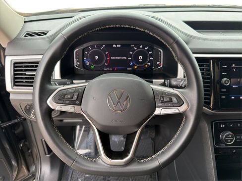Used 2023 Volkswagen Atlas SE FWD image 17