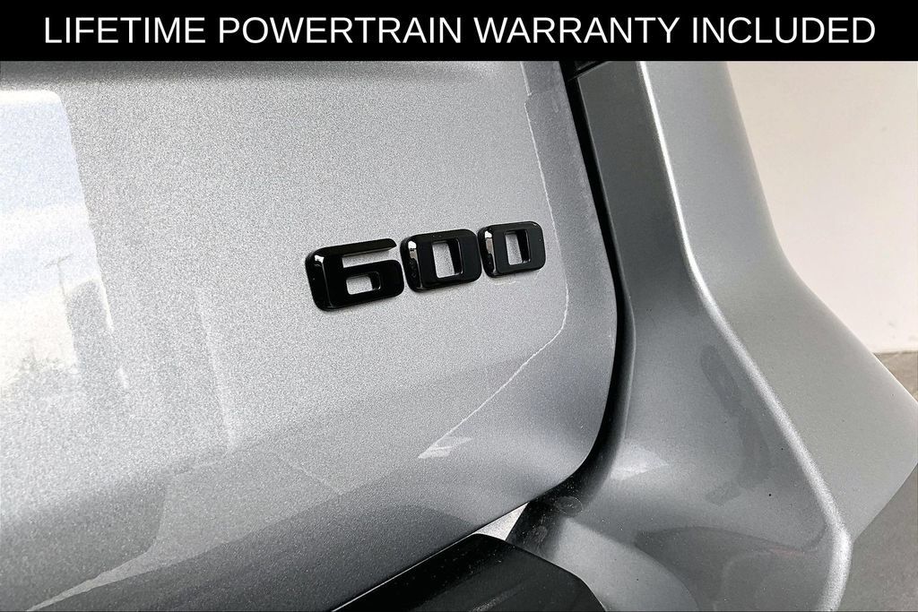 Used 2024 Cadillac Escalade Sport Platinum RWD image 39