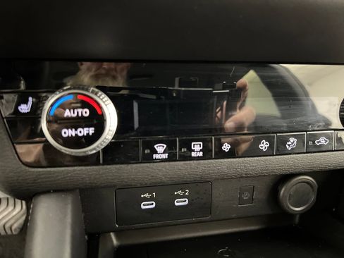 Used 2025 Mitsubishi Outlander SE FWD image 61