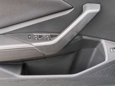 Used 2025 Volkswagen Jetta Sport FWD image 11