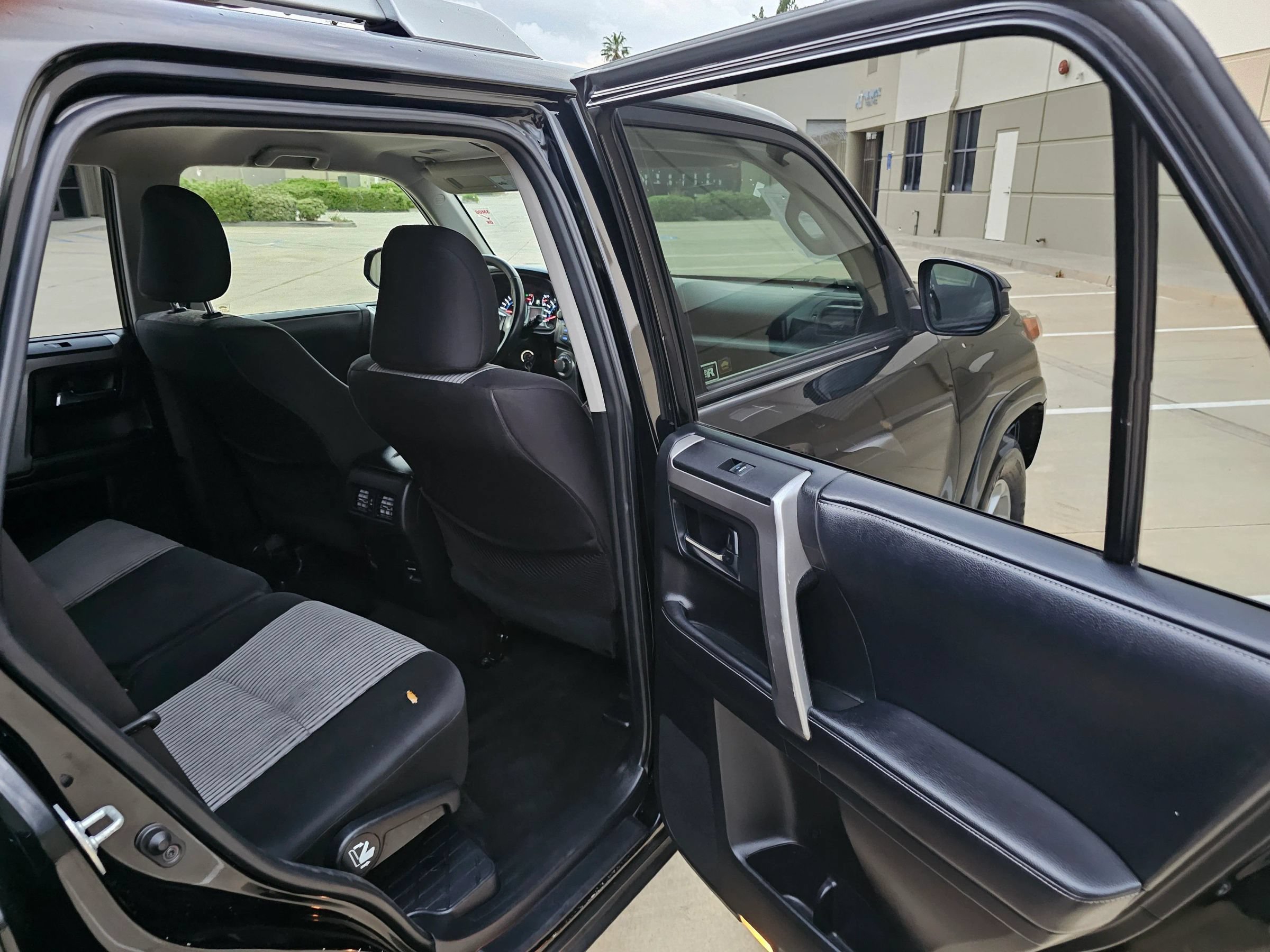 Used 2017 Toyota 4Runner SR5 RWD image 24