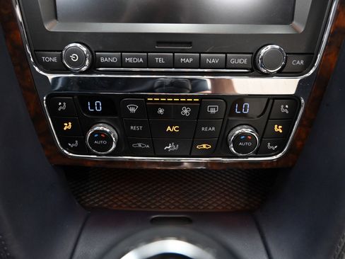 Used 2014 Bentley Continental GTC image 29