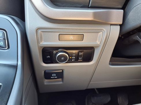 Used 2025 Ford F150 XLT w/ Equipment Group 301A Standard AWD/4WD image 22