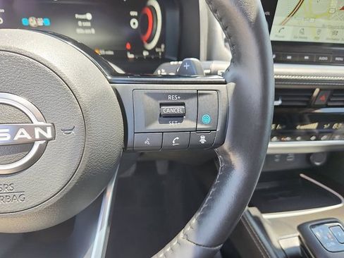 Used 2023 Nissan Rogue Platinum AWD/4WD image 18