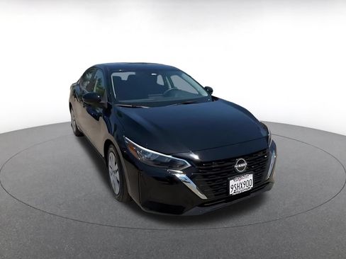 Used 2025 Nissan Sentra S FWD image 3