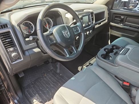 Used 2018 RAM 2500 Tradesman w/ Chrome Appearance Group AWD/4WD image 10