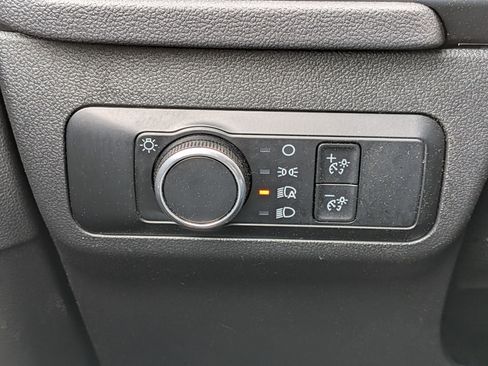 Used 2025 Ford Escape ST-Line FWD image 17