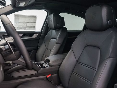 New 2026 Porsche Cayenne S AWD/4WD image 5