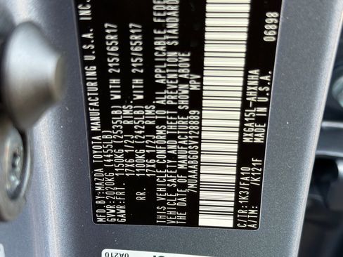 Certified 2025 Toyota Corolla Cross L image 28