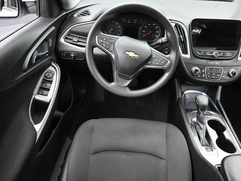 Certified 2024 Chevrolet Malibu LT image 11