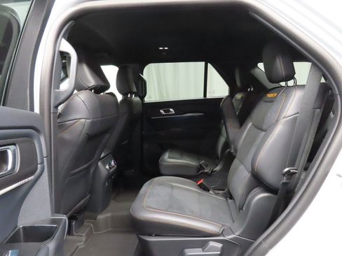 Used 2026 Ford Explorer Tremor w/ Tremor Convenience Package AWD/4WD image 17