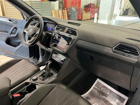 Used 2023 Volkswagen Tiguan SE R-Line AWD/4WD image 24