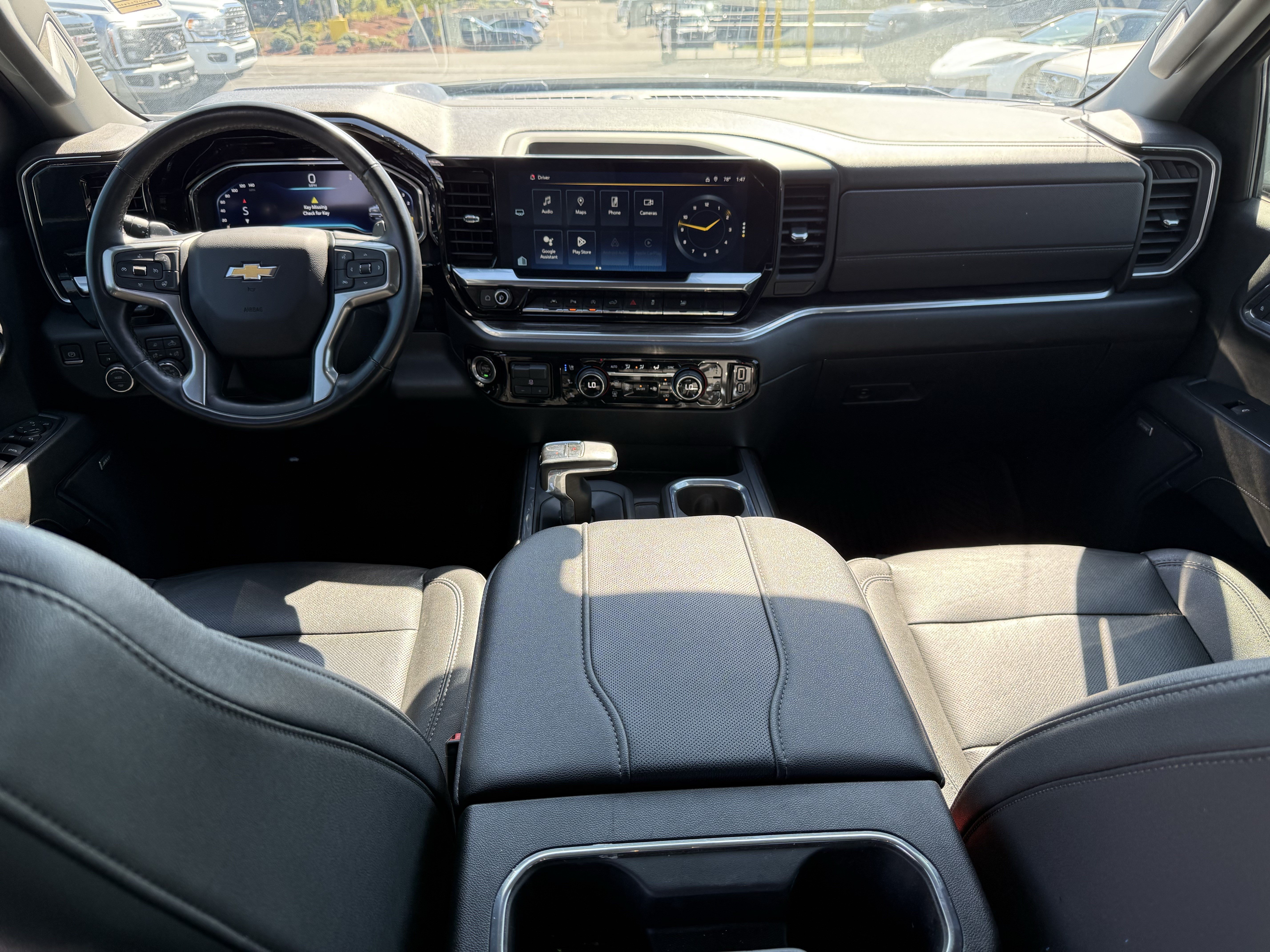 Used 2023 Chevrolet Silverado 1500 LTZ w/ Technology Package AWD/4WD image 29