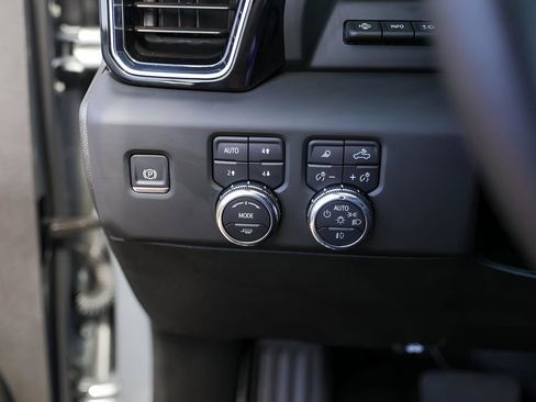 Used 2025 GMC Sierra 1500 Denali Ultimate image 15