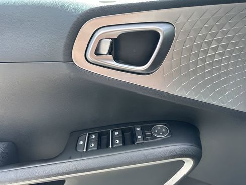 Used 2024 Kia Soul LX w/ Option Group 015 image 22