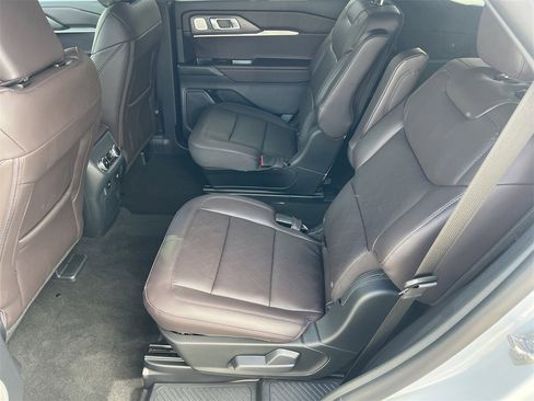 New 2026 Ford Explorer Platinum image 22