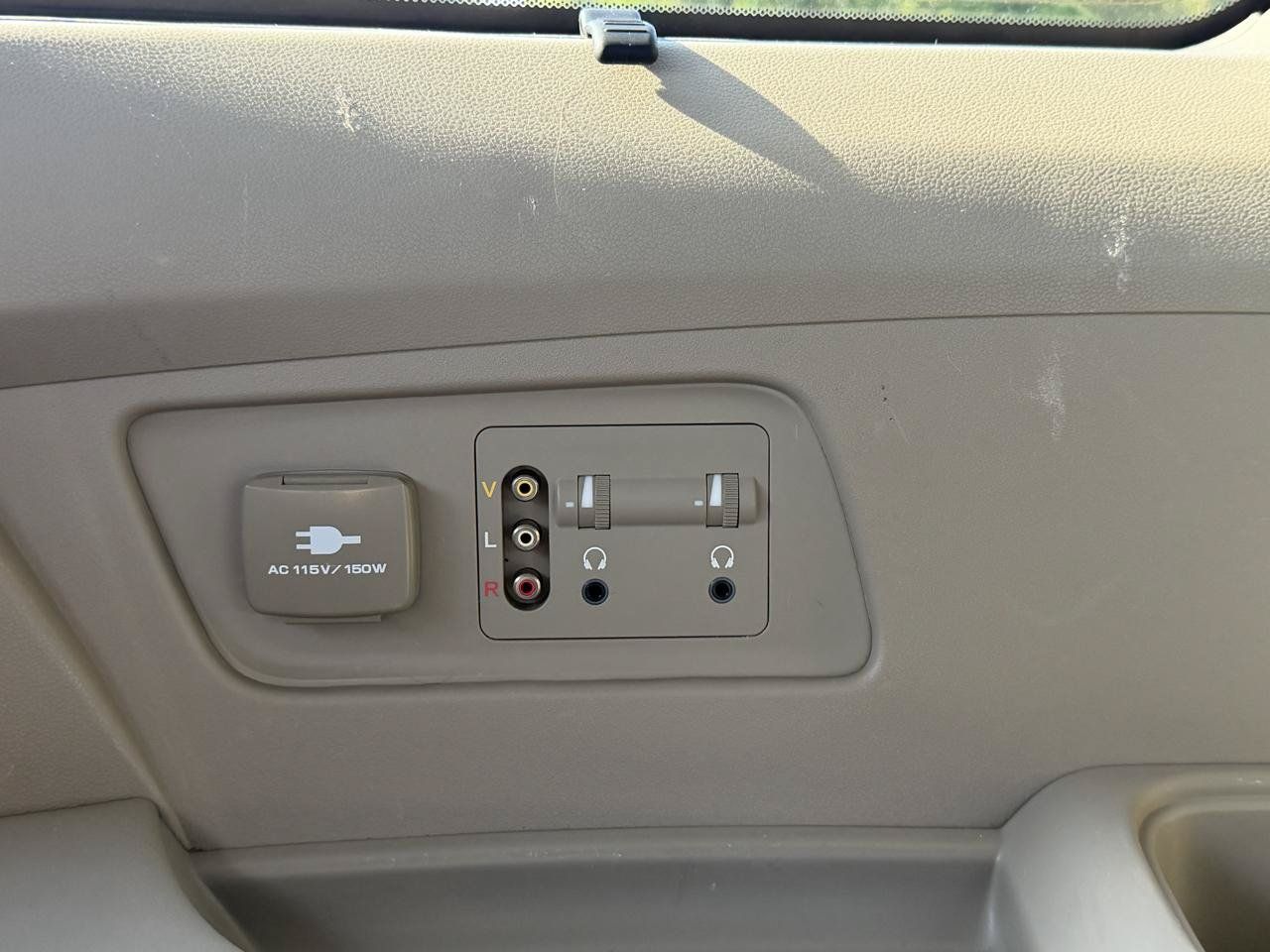 Used 2016 Honda Odyssey Touring image 42