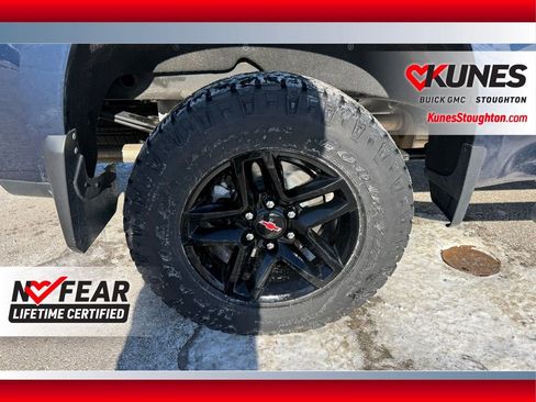 Used 2020 Chevrolet Silverado 1500 LT Trail Boss image 14