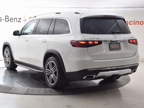 Certified 2025 Mercedes-Benz GLS 450 4MATIC image 5