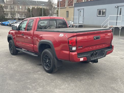 Used 2021 Toyota Tacoma SR w/ SX Package image 3