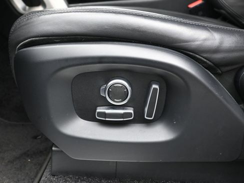 Used 2016 Land Rover Range Rover HSE image 14