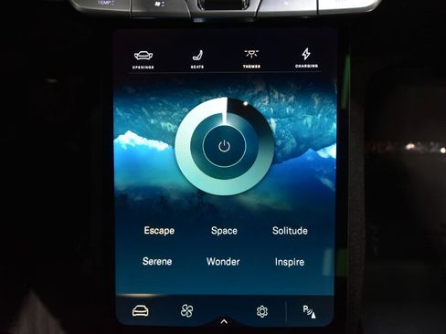 Used 2023 Lucid Air Touring AWD/4WD image 34