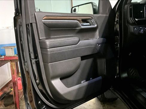 Certified 2023 Chevrolet Silverado 1500 LT image 9