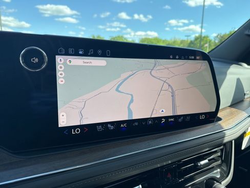 New 2026 Chevrolet Tahoe High Country AWD/4WD image 35