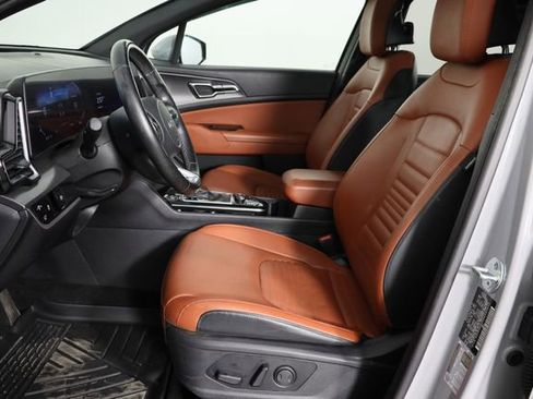 Used 2023 Kia Sportage SX image 16