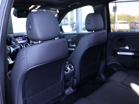 Certified 2026 Mercedes-Benz GLB 250 4MATIC image 19